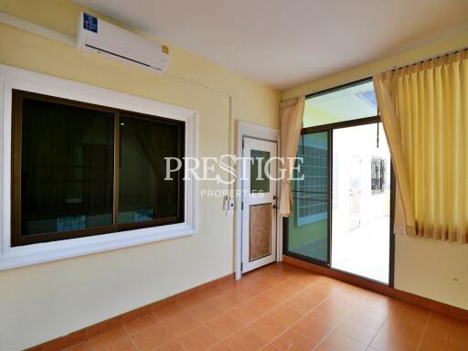 Eakmongkol Thepprasit – 5 bed 3 bath in Jomtien PP9934