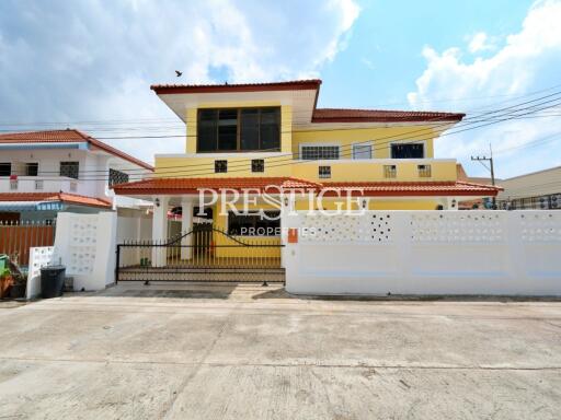 Eakmongkol Thepprasit – 5 bed 3 bath in Jomtien PP9934