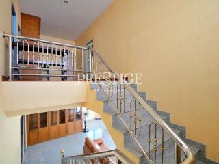 Eakmongkol Thepprasit – 5 bed 3 bath in Jomtien PP9934