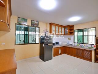 Eakmongkol Thepprasit – 5 bed 3 bath in Jomtien PP9934