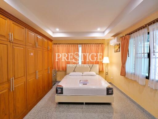 Eakmongkol Thepprasit – 5 bed 3 bath in Jomtien PP9934