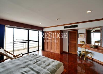 Golden Sand Beachside Condominium – 3 bed 3 bath in Na-Jomtien PP9883