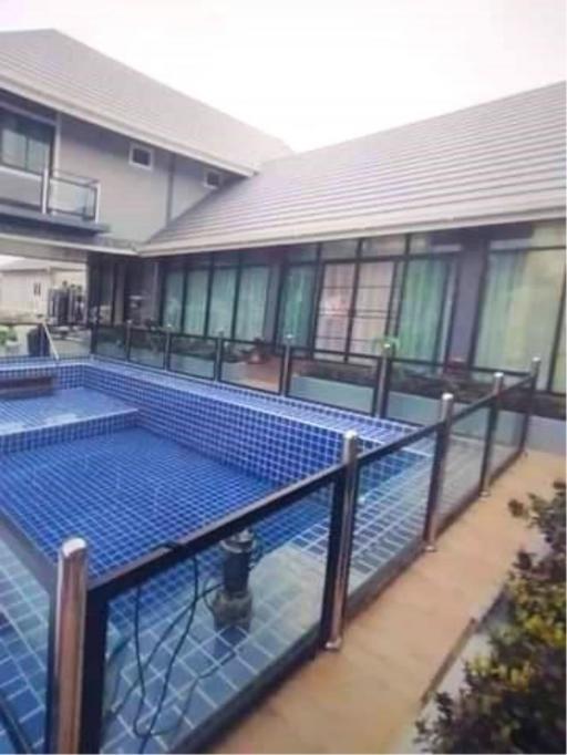 selling only 6.9 Mb. Pool Villa 2 floors 150 sqw. There are 2 houses #Mueang District
