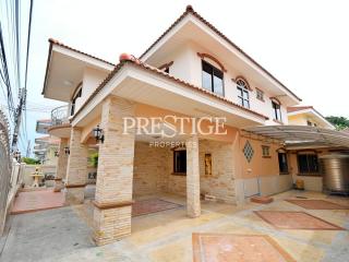 Wonderland 2 – 4 bed 5 bath in Naklua PP9877