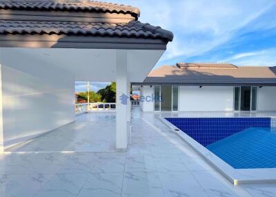 10 Bedrooms House in Grange Park East Pattaya H010332