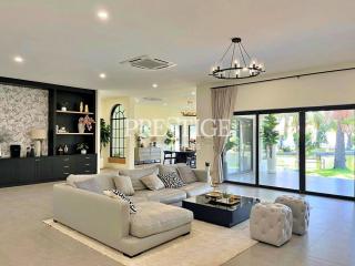 Private House – 9 bed 8 bath in East Pattaya PP9832