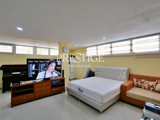 Midtown Villa – 4 bed 5 bath in Central Pattaya PP9824