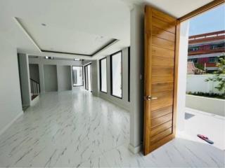 Sell 14.9 Mb. #Pool Villa #New 2-storey #renovation 174 sqw. #WorldClubLand #NongKwai #HangDong