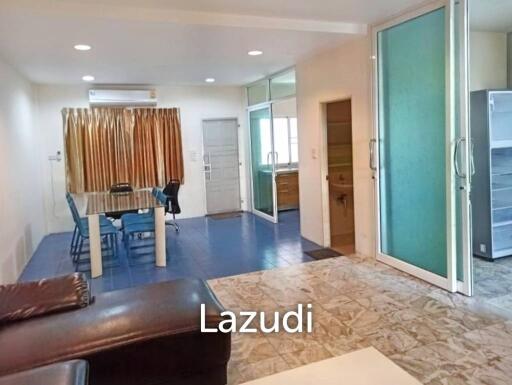 4 Bed 144 SQ.M 3 Storey Townhome on Ladprao Road