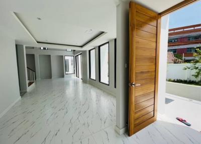 ️‍️️Sell 14.9 Mb. #Pool Villa #New 2-storey #renovation 174 sqw. #WorldClubLand #NongKwai #HangDong