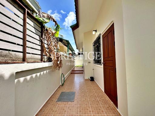 SP 4 Village – 3 bed 2 bath in East Pattaya PP9779