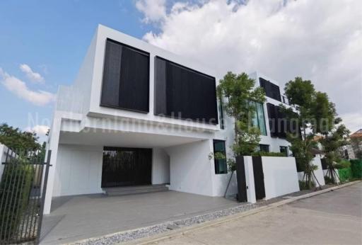 New​ luxury​ Modern​ Pool​ Villa​ for​ sale​ 19.8 Mb. located​ #Maung​ District​ Near​ Central​ #Airport​ 5​ min