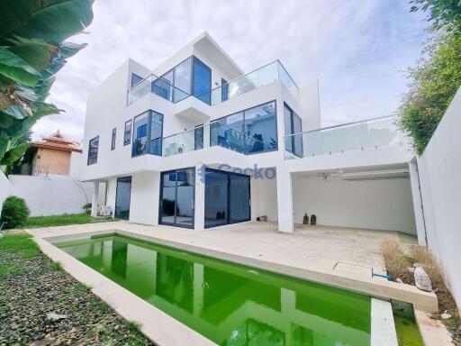 3 Bedrooms House in Palm Springs Villas South Pattaya H010322