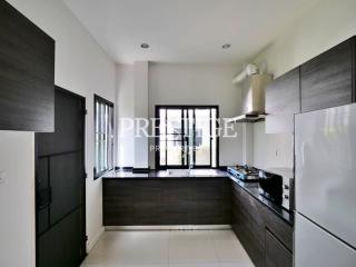 H Living Life – 4 bed 3 bath in East Pattaya PP9638