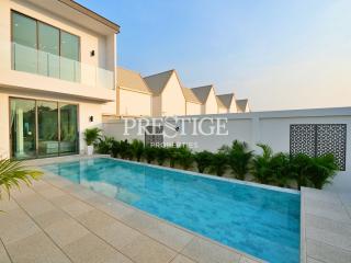 Layan Residence Pattaya – 3 bed 4 bath in East Pattaya PP9643