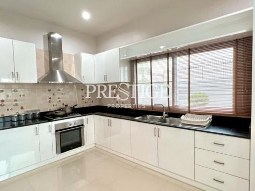 Raviporn City Home – 3 bed 2 bath in East Pattaya PP9645