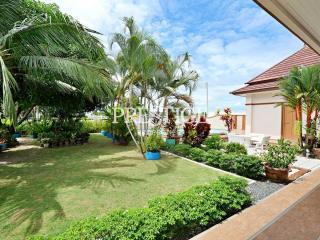 Le Beach Home – 3 bed 4 bath in Bang Saray PP9607