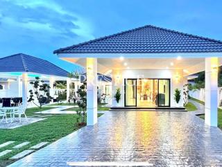 Private Pool Villa for sale – 6 bed 8 bath in East Pattaya PP9578