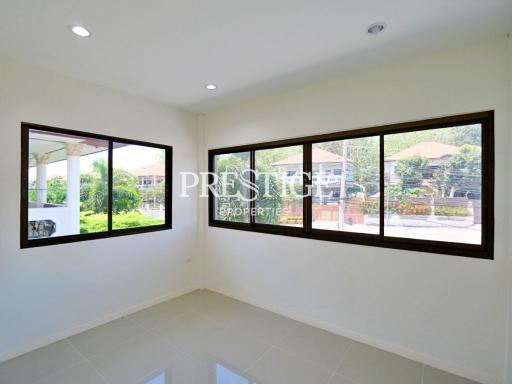 Ekmongkol 4(Upper Zone) – 5 bed 3 bath in East Pattaya PP9576