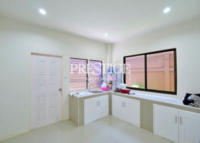 Ekmongkol 4(Upper Zone) – 5 bed 3 bath in East Pattaya PP9576