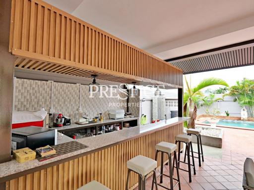 Private House – 4 bed 4 bath in Huay Yai / Phoenix PP9569