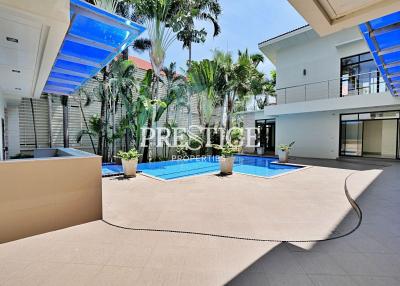 Private House – 9 bed 13 bath in East Pattaya PP9519