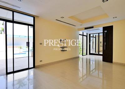 Private House – 9 bed 13 bath in East Pattaya PP9519