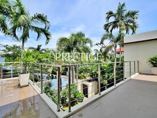 Private House – 9 bed 13 bath in East Pattaya PP9519