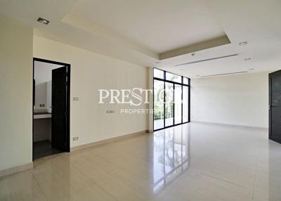 Private House – 9 bed 13 bath in East Pattaya PP9519