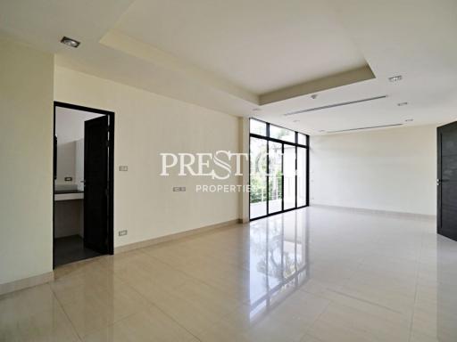 Private House – 9 bed 13 bath in East Pattaya PP9519