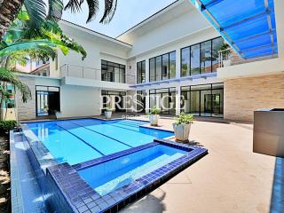 Private House – 9 bed 13 bath in East Pattaya PP9519