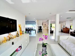 Baan Dusit Pattaya – 4 bed 5 bath in Na-Jomtien PP9529