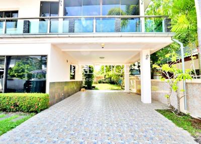 Baan Dusit Pattaya – 4 bed 5 bath in Na-Jomtien PP9529