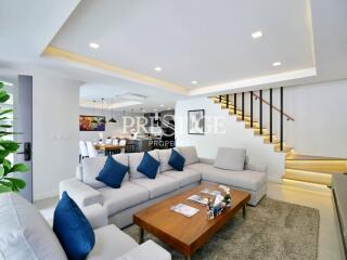 Zensiri Midtown Villas – 4 bed 5 bath in Central Pattaya PP9457