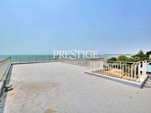 Beachfront House – 3 bed 4 bath in North Pattaya PP9451