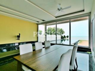 Beachfront House – 3 bed 4 bath in North Pattaya PP9451