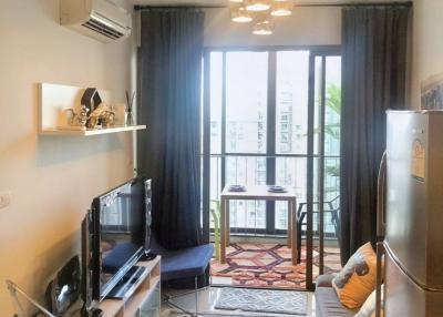 1 Bed 1 Bath 35.5 SQ.M Ideo Sathorn - Taksin