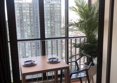 1 Bed 1 Bath 35.5 SQ.M Ideo Sathorn - Taksin