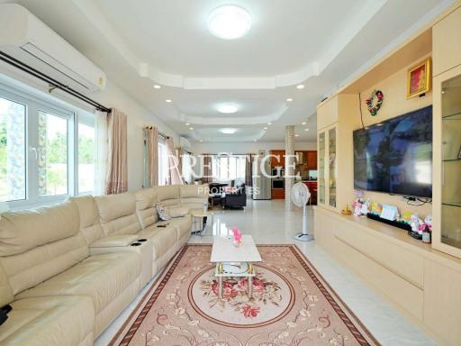 Private House – 5 bed 5 bath in Na-Jomtien PP9406