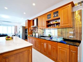 Private House – 5 bed 5 bath in Na-Jomtien PP9406