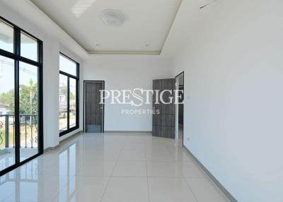 4 bed 4 bath in Huay Yai / Phoenix PP9391