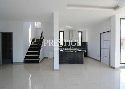 4 bed 4 bath in Huay Yai / Phoenix PP9391