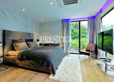 Private House – 6 Bed 10 Bath in Pratamnak for 95,000,000 THB PC9383