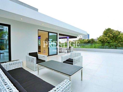 Private House – 6 Bed 10 Bath in Pratamnak for 95,000,000 THB PC9383