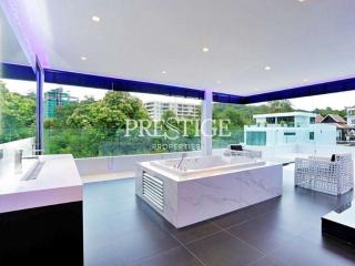 Private House – 6 Bed 10 Bath in Pratamnak for 95,000,000 THB PC9383