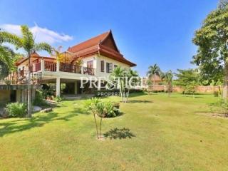 Private House – 3 Bed 4 Bath in Huay Yai / Phoenix  PC9353