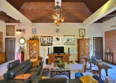 Private House – 3 Bed 4 Bath in Huay Yai / Phoenix  PC9353