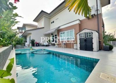 Suetrong Grand Ville Bangsaray – 5 Bed 3 Bath in Bang Saray for 13,600,000 THB PC9342