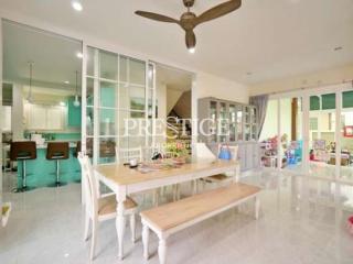 Suetrong Grand Ville Bangsaray – 5 Bed 3 Bath in Bang Saray for 13,600,000 THB PC9342