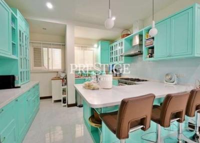 Suetrong Grand Ville Bangsaray – 5 Bed 3 Bath in Bang Saray for 13,600,000 THB PC9342